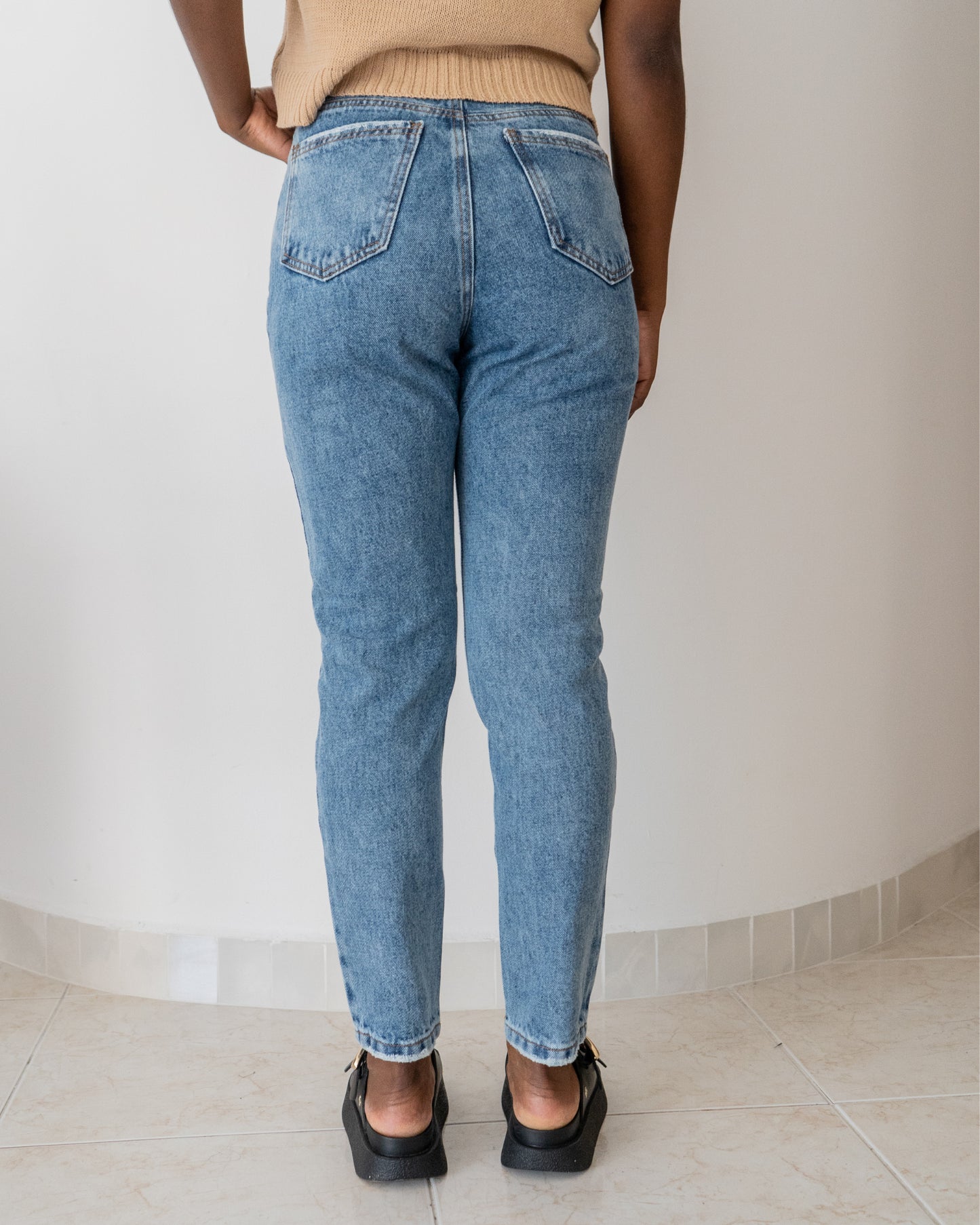 Mom Jeans Medio Básico