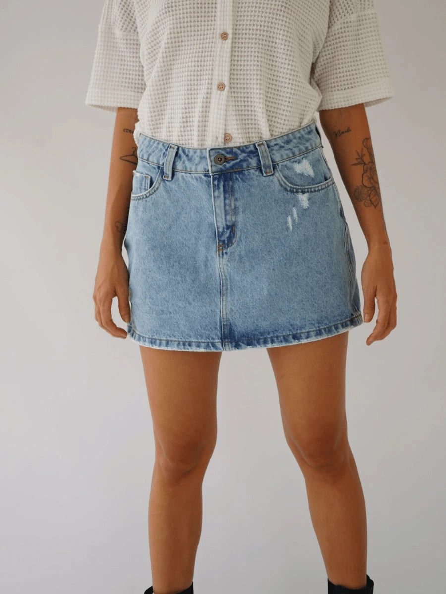 Mini falda clara destoyed