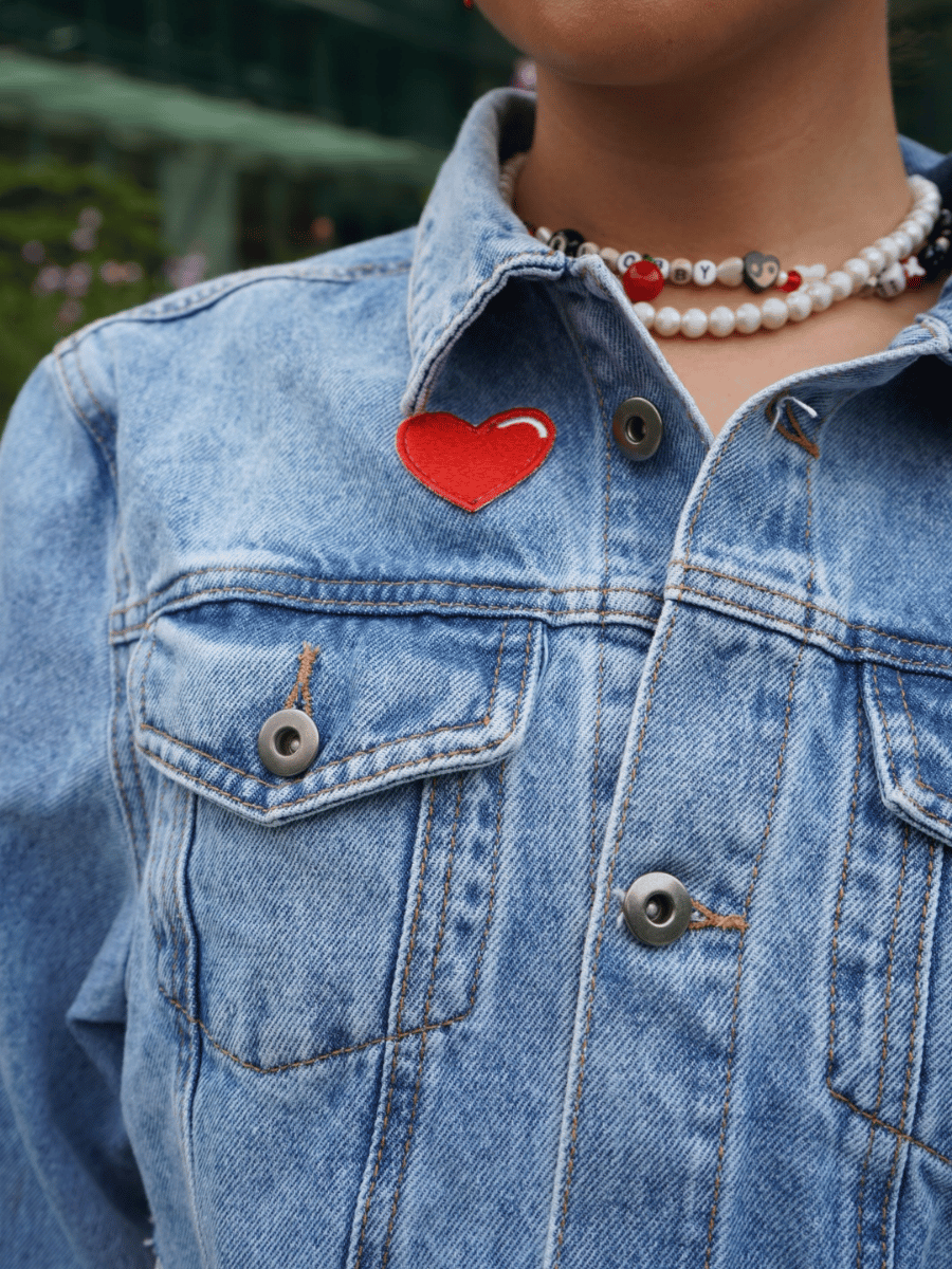 Chaqueta Con Aplique Tono Medio