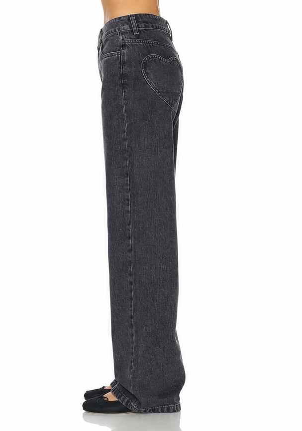 Jeans Flare Gris Bolsillo Corazón