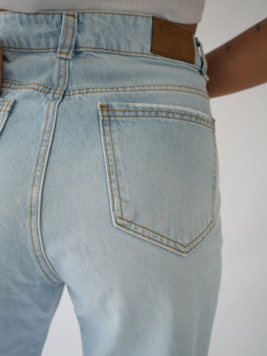 Jeans Flare Claro Básico